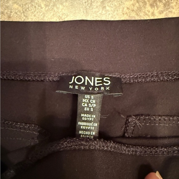 Jones New York Black Relaxed Dress Pants Slimming Stretch Gold Rivets Pull On SM - Picture 5 of 13